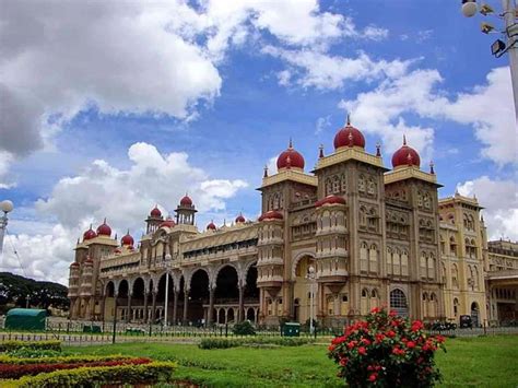 Mysore Palace - 6 Mysore tour packages - Top Tour Packages - Mangaluru Taxis taxi service Mangalore