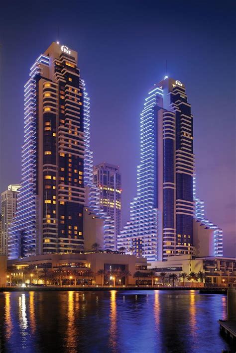 Grosvenor House Dubai in Dubai (Jumeirah Beach Residence) is convenient to Dubai Marina and ...