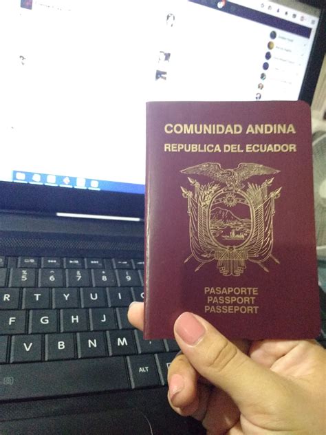 Pin de shelly cl en viaje | Fotos de pasaporte, Pasaporte, Fotos de ...