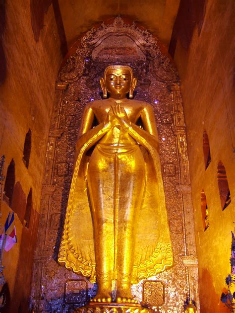 Asisbiz Ananda Pagoda standing Buddhas Pagan Dec 2000 12