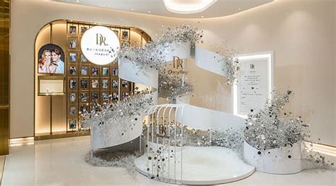 Darry Ring’s new Beijing store is an ode to love and romance