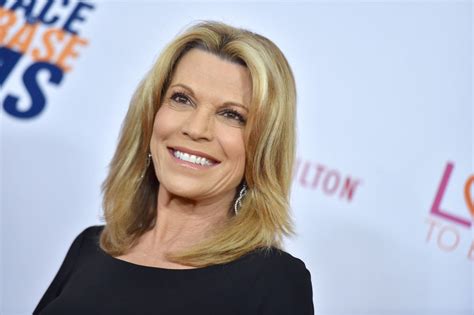 Vanna White Net Worth, Age, Achievements and Body Measurements