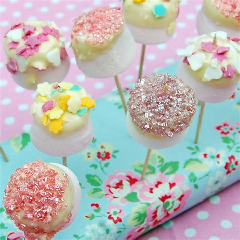 BLONDE DESIGN: Make - Marshmallow lollipops