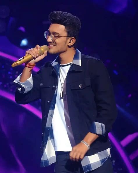 Rishi Singh Indian Idol Age, Wiki, Girlfriend, Biography, Age, GF,