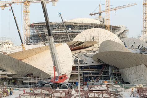 Chantier du National Museum of Qatar – architecte Jean Nouvel. Doha, Qatar, mai 2015. | 建築, 建築家