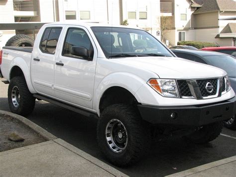 2006 Nissan frontier back bumper