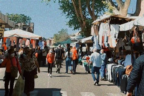 Best Roman Markets: Porta Portese Market in Trastevere Rome