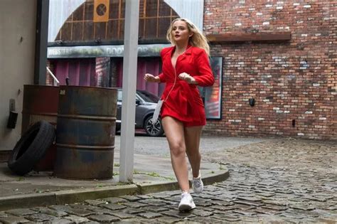 ITV Coronation Street actress hints at return one day as she says goodbye to the cobbles - LancsLive