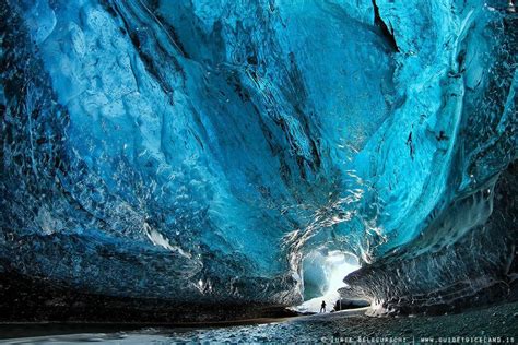 Iceland Ice Cave Tour by Vatnajökull Glacier