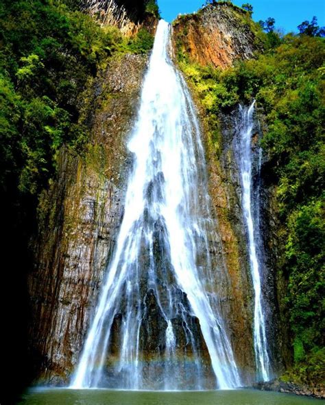 Hawaii | Hawaii waterfalls, Kauai hawaii, Kauai waterfalls