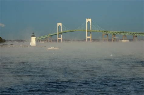 Rhode Island lighthouses - search in pictures | Island lighthouse, City ...