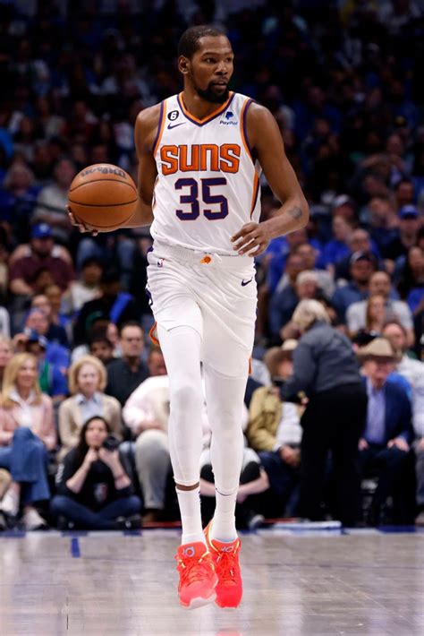 Suns fear lengthy absence for Kevin Durant after pregame slip