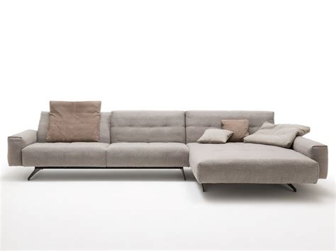 ROLF BENZ 50 Sled base sofa with chaise longue By Rolf Benz | design BECK DESIGN