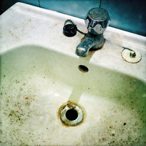 Sink,dirty,faucet,bathroom,free pictures - free image from needpix.com