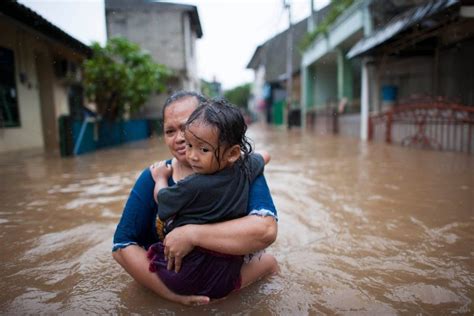 Facing Climate Change, Indonesia Still Wants Growth - Indonesia Water Portal