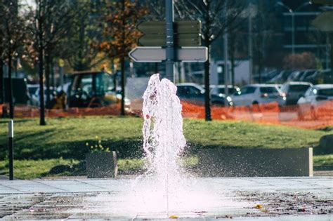 Premium Photo | Fountain in park