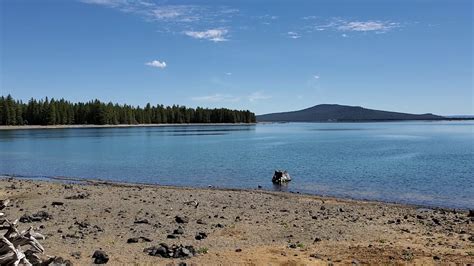 Opening weekend wickiup Reservoir main boat ramp. - YouTube