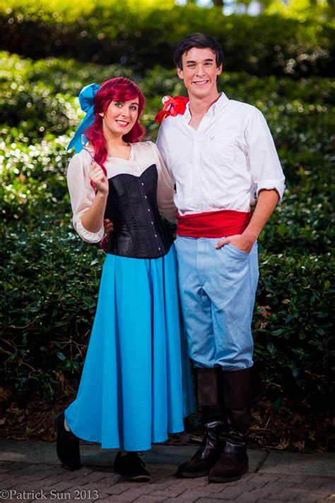 serveur intermittent Perth Blackborough mickey mouse couple costume ...