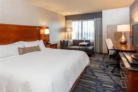 Rochester, NY, Lodging | Rochester Airport Marriott