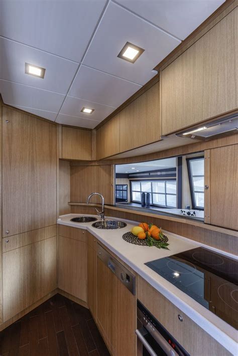 84 Luxury Yacht Interiors: Bedroom, Galley and Salon Pictures - BoatBiscuit | Kitchen design ...