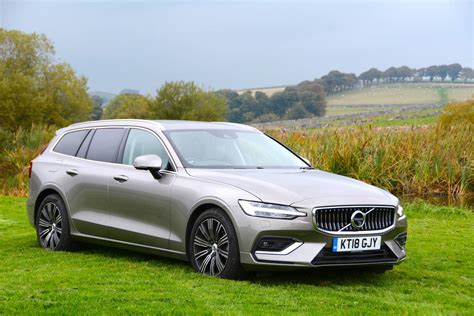 Volvo V60 D4 Review - GreenCarGuide.co.uk