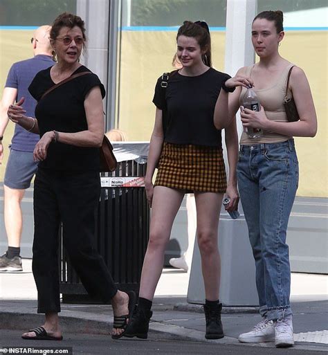 Annette Bening grabs dinner in Soho with daughters Isabel and Ella ...