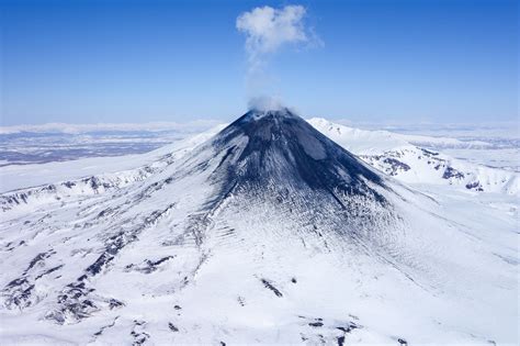 Tolbachik Eruption, Kamchatka | Natural landmarks, Fantasy landscape ...