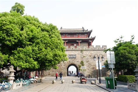 Xiangyang Ancient City Wall in 12 hours - Fiona Travels from Asia