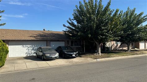 833 30th St, Bakersfield, CA 93301 | Crexi.com