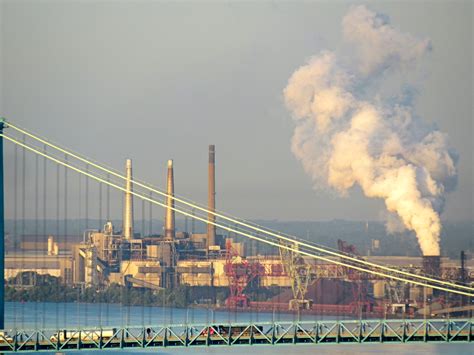 Michigan may allow new hazardous materials on Ambassador Bridge – Planet Detroit