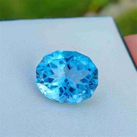 20 ct Blue Topaz Precision Cut - Flower Cut - Fancy Cut