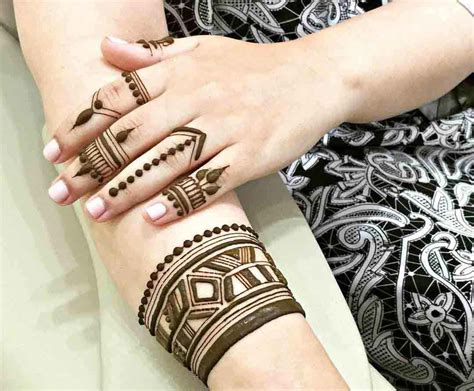 [Latest Updated] 60+ Simple and Easy Mehndi Designs for Eid 2017