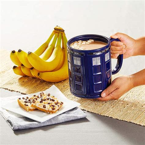 Doctor Who 64oz Tardis Coffee Mug | Gadgetsin