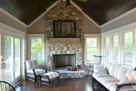 80 Cozy Farmhouse Sunroom Makeover Decor Ideas - setyouroom.com | Home, Home additions, Family ...