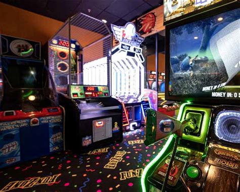 Golf Simulator and Arcade Games | The Dakota Center, Mitchell, SD