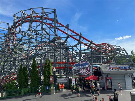 Six Flags New England: The Good, The Bad and The Meh - Coaster101