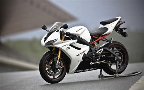 Top 8 600cc bikes in India with on road price