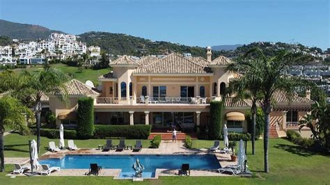 Mystery over luxury Spanish villa where Alex Batty went on ‘holiday ...