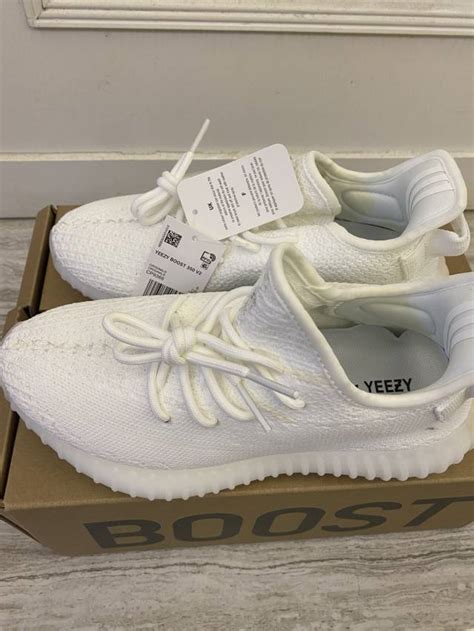 Yeezy Boost 350 V2 "Triple White" Women Shoes | Kixify Marketplace