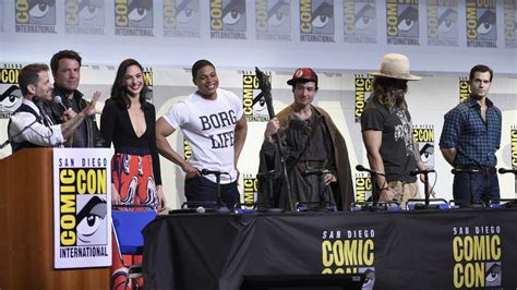 Warner Bros. pours on the DC Comics charm offensive at Comic-Con | Mashable