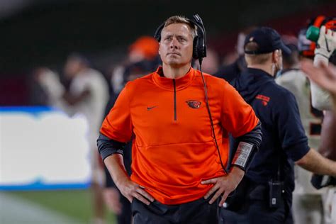 Oregon State promotes Trent Bray to head coach after Jonathan Smith’s ...