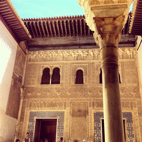 The Alhambra: Layers of Beauty and Architectural History - Slow Space