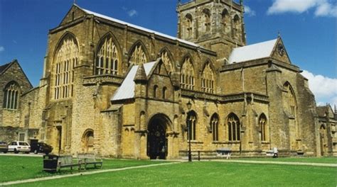 Sherborne Abbey - Sherborne Attraction | Expedia.com.au