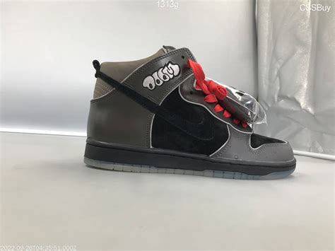 (QC) MF Doom Dunks 🎤 : r/Repsneakers