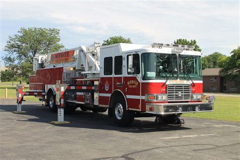 2013 HME 100ft mid mount ladder platform manufactured by Ferrara Fire ...