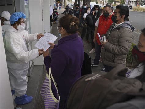 Mexican President Andrés Manuel López Obrador says he has COVID for a 2nd time : Coronavirus ...