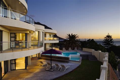 Sunset Mansion – Cape Town Beach Villas