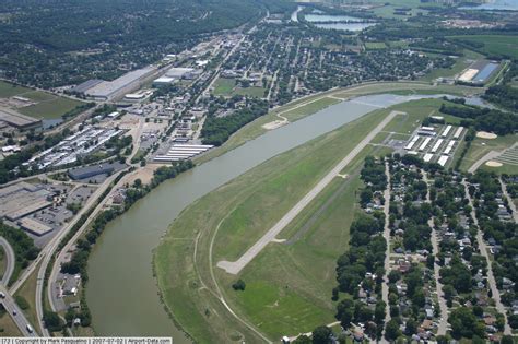 Moraine Air Park Airport