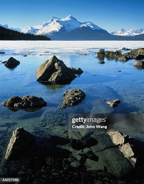 1,161 Maligne Lake Stock Photos, High-Res Pictures, and Images - Getty ...