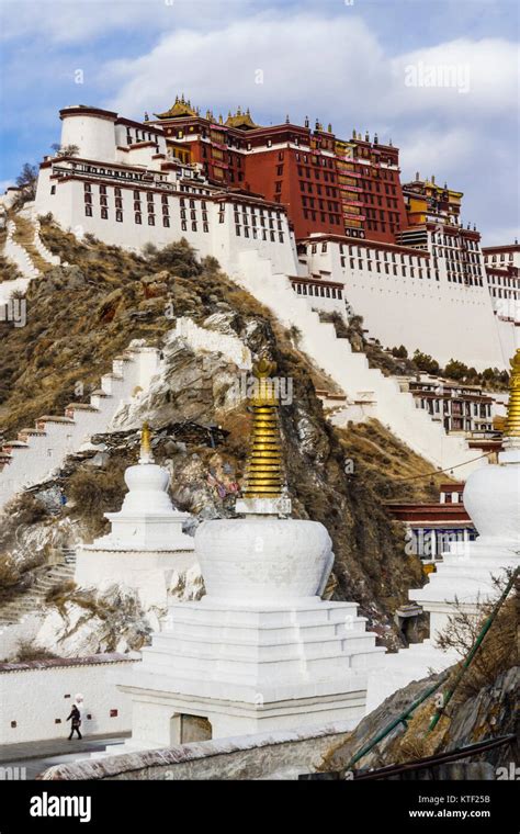 Potala Palace. Lhasa, Tibet Stock Photo - Alamy